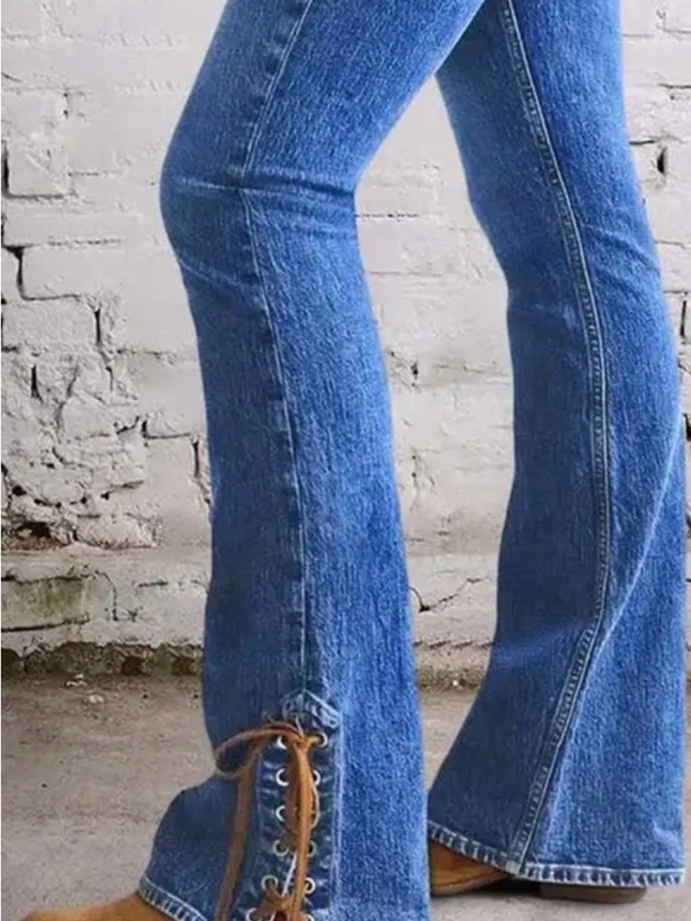 NWT. Flamingals Wash Grommet Eyelet Lace Up Mid Waist Flare Leg Jeans